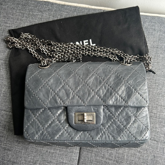 Authentic Chanel 2.55 Reissue mini grey - Picture 10 of 11